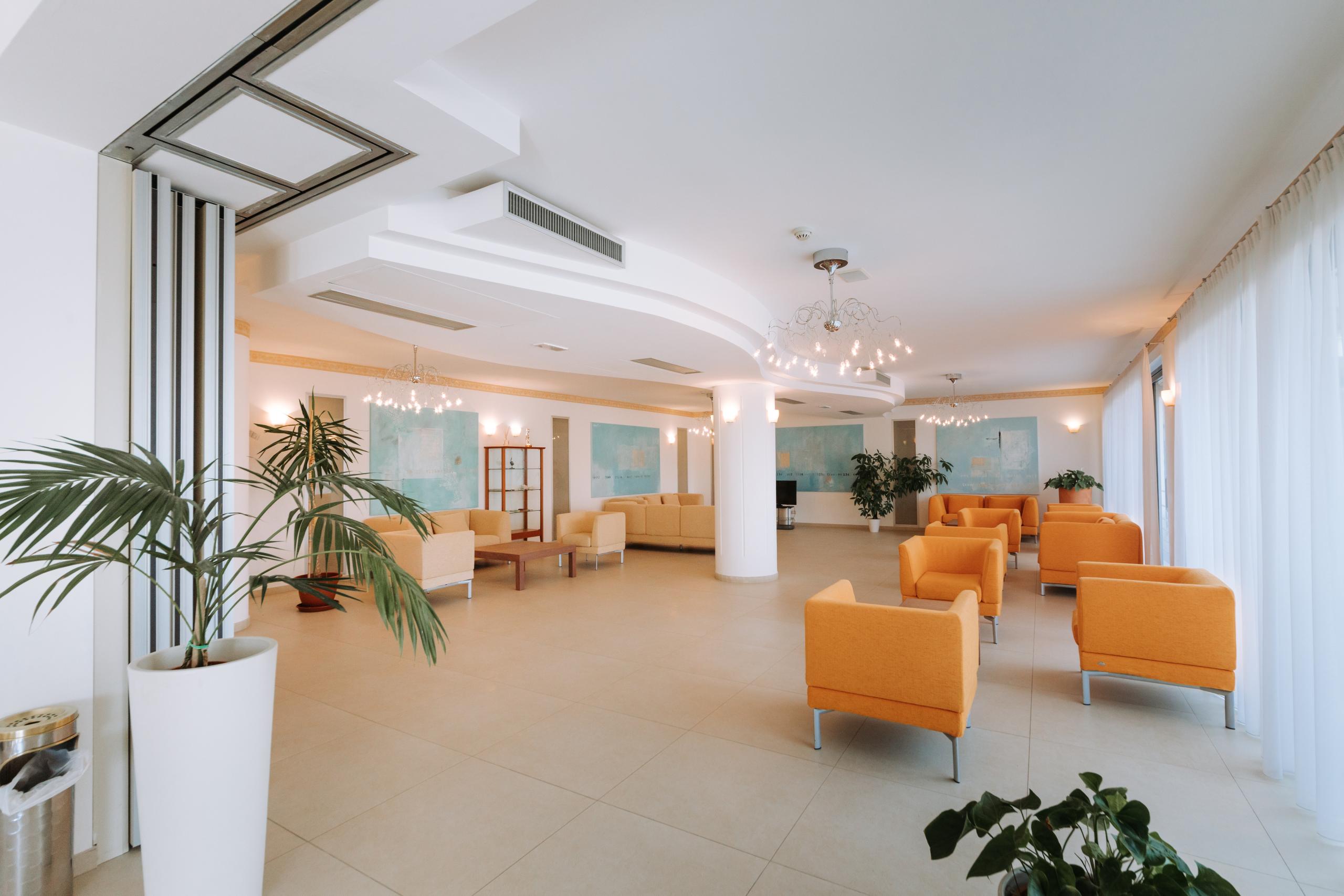 NICOLAUS CLUB OASI VIESTE [NC]