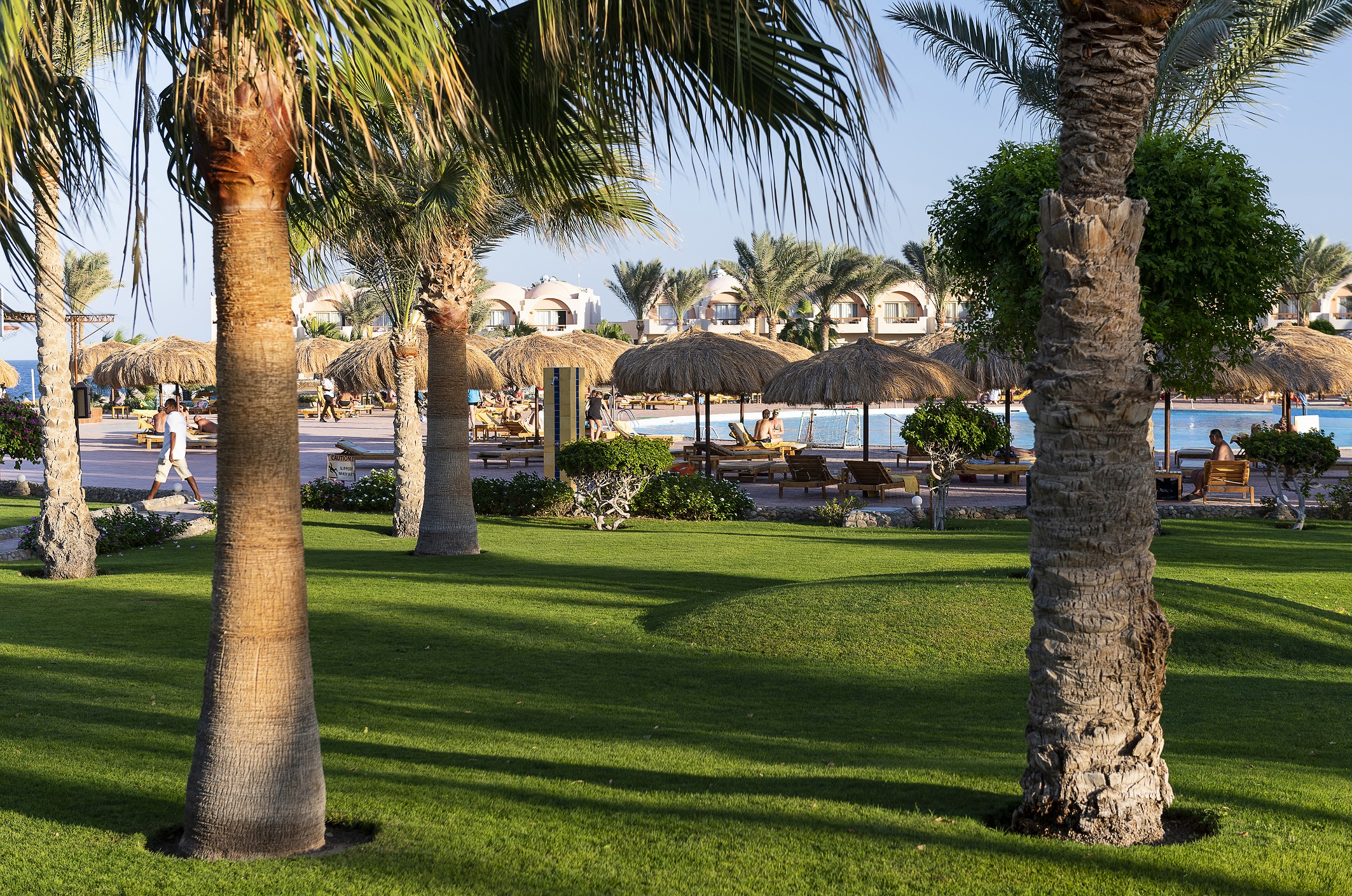 NICOLAUS CLUB THREE CORNERS SEA BEACH RESORT [NC]