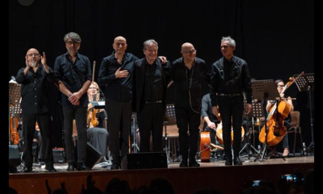 Peppe Servillo & Solis String Quartet con la Medit Orchestra - Roma