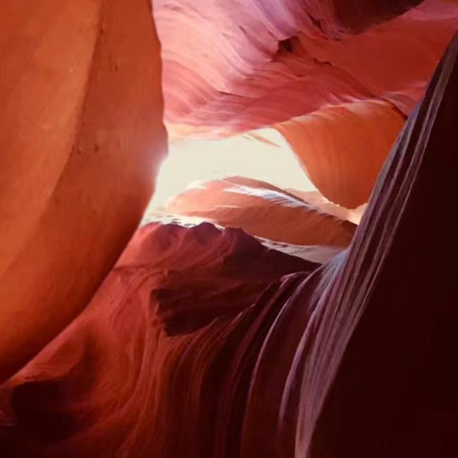Immagine cover di Antelope Canyon X: Tour guidato