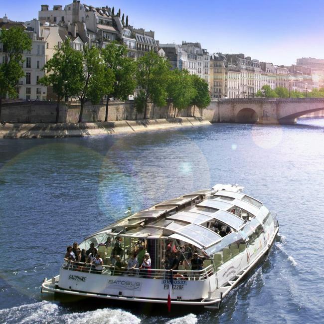 Immagine cover di Batobus Parigi: Battello fluviale Hop-on Hop-off