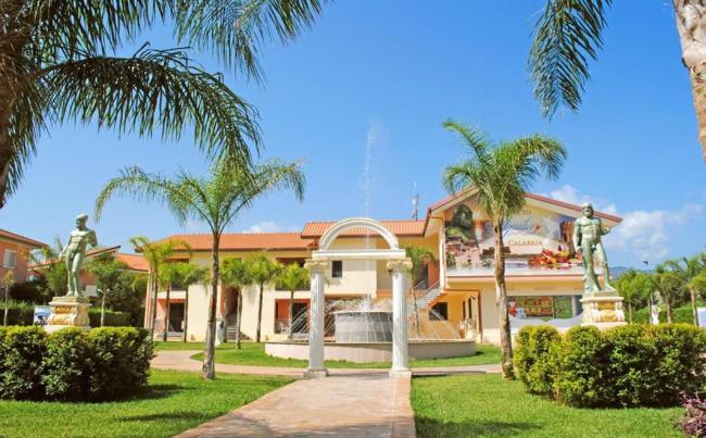 CLUB ESSE AQUILIA BEACH VILLAGE**** - Badolato