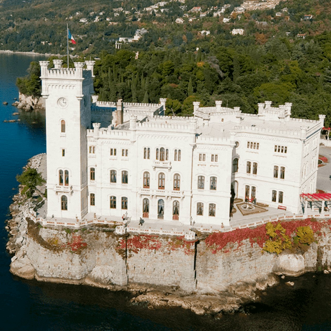 Immagine cover di Castello e Parco di Miramare: Biglietto d&#039;ingresso + Mostra