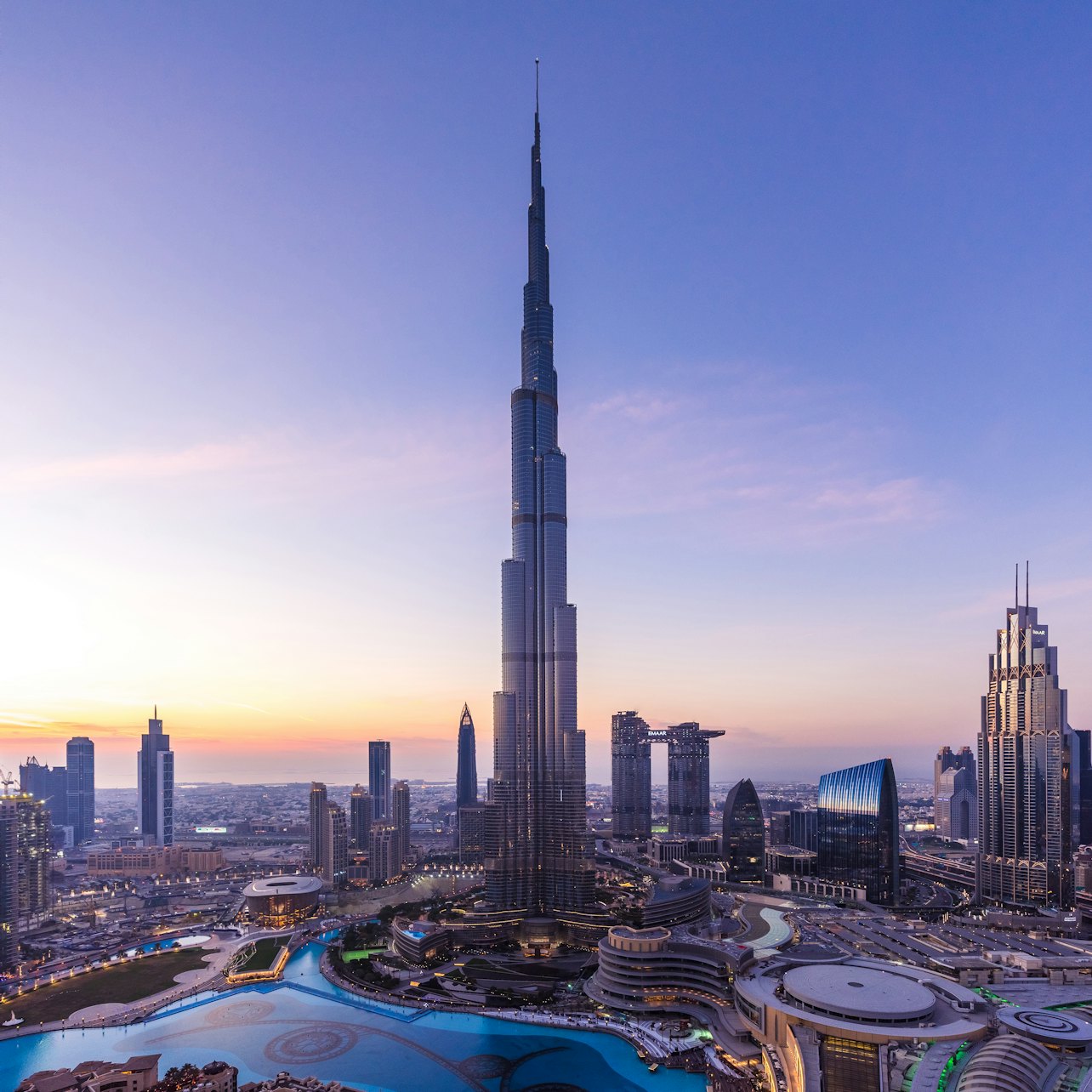 Immagine cover di Burj Khalifa: Piani 124 e 125
