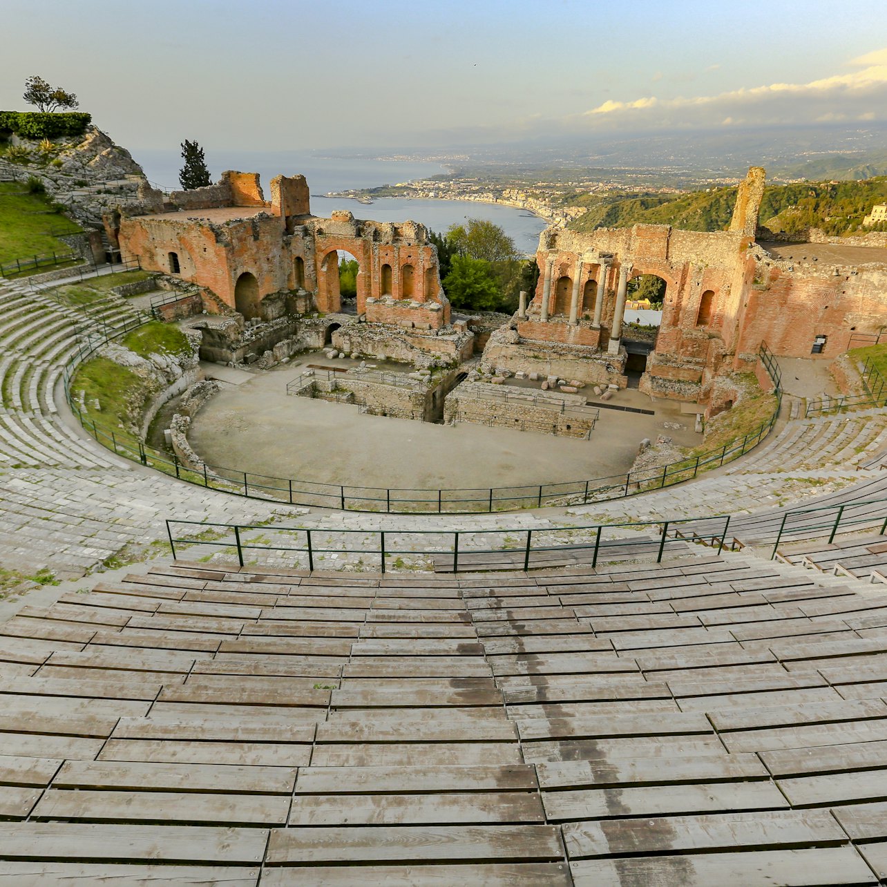 Immagine cover di Teatro Antico di Taormina: Biglietto d&#039;ingresso + Audioguida