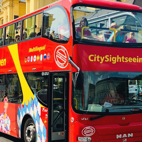 Immagine principale di Monaco di Baviera: Tour della città in autobus Hop-on Hop-off
