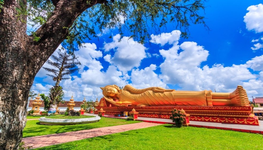 LAOS - IL NORD, NATURA ED ETNIE