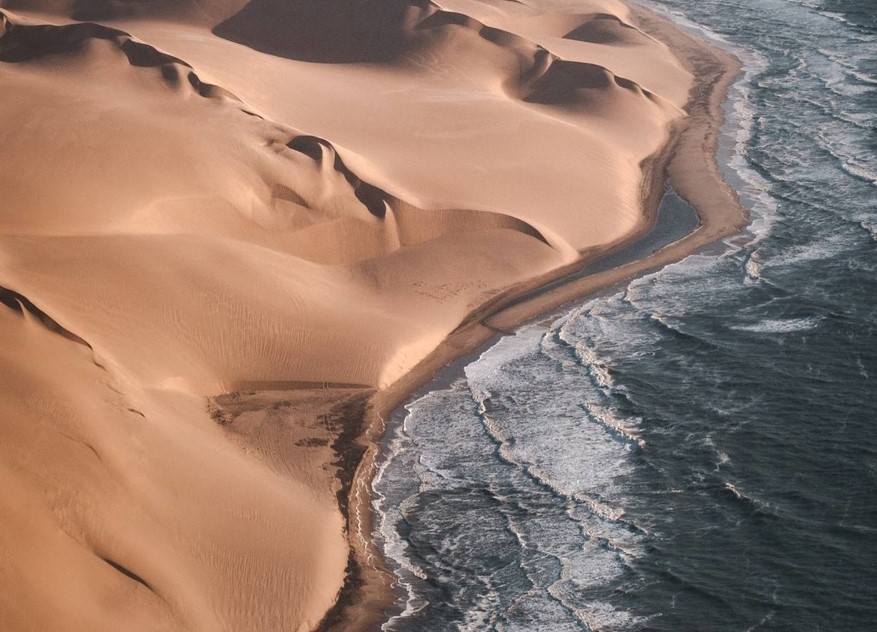 NAMIBIA - TRA DUE DESERTI