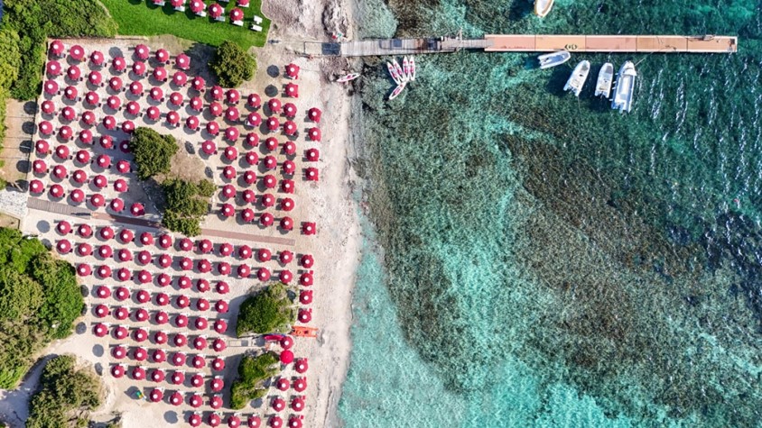 CLUB ESSE ROCCARUJA****